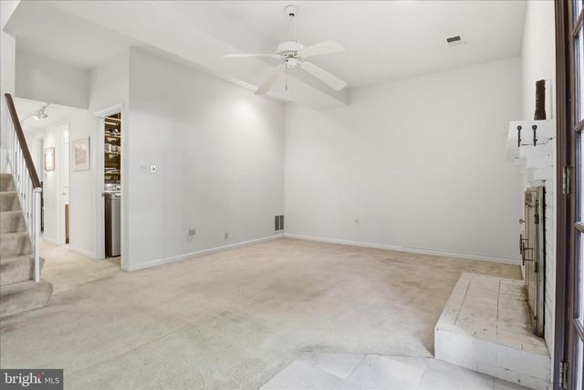 2701 FRANKLIN CT, Alexandria, VA 22302