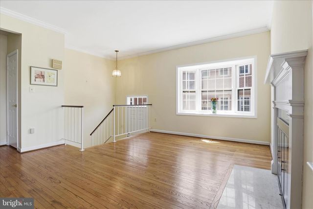 2701 FRANKLIN CT, Alexandria, VA 22302