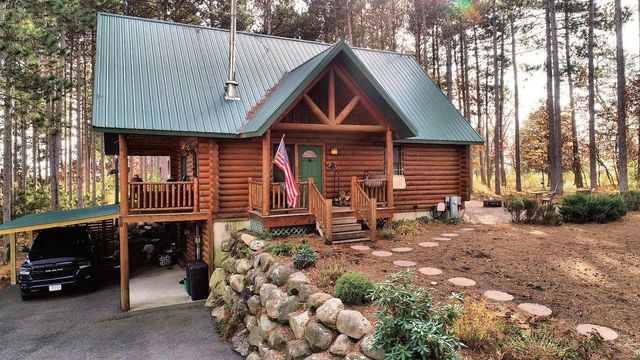 N6211 Cedar Cove Lane, Oxford, WI 53952