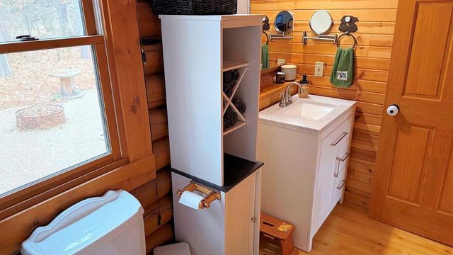 N6211 Cedar Cove Lane, Oxford, WI 53952