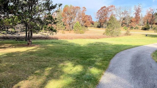 N6211 Cedar Cove Lane, Oxford, WI 53952