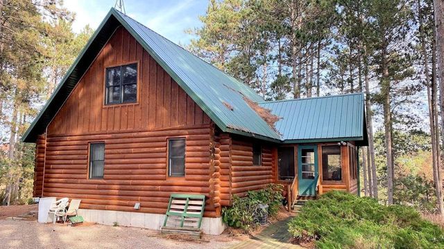 N6211 Cedar Cove Lane, Oxford, WI 53952