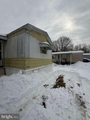 1108 BROADWAY AVE, Reading, PA 19606