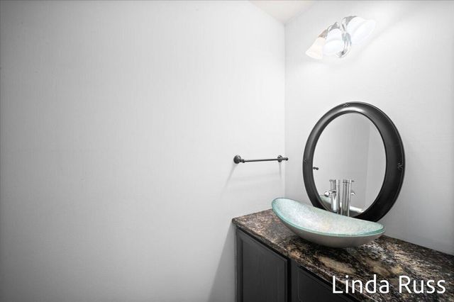 2440 E Collier Avenue SE, Grand Rapids, MI 49546