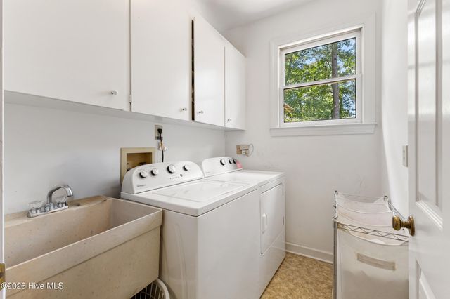 1904 Brewton Court, Wilmington, NC 28403