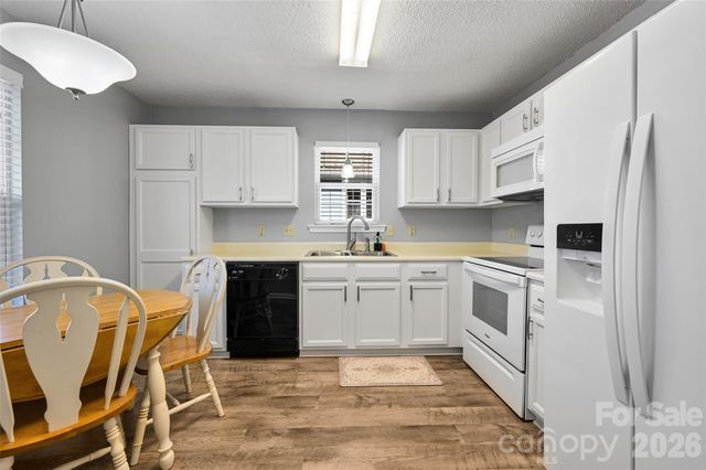 4102 Marble Way, Asheville, NC 29906