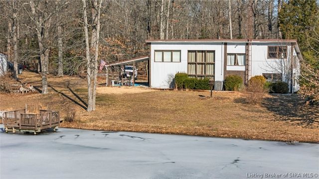 5721 W Oak Hill Road, Scottsburg, IN 47170