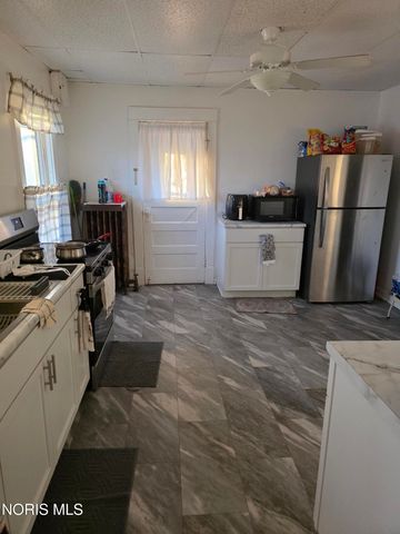 838 S Erie Street, Toledo, OH 43609