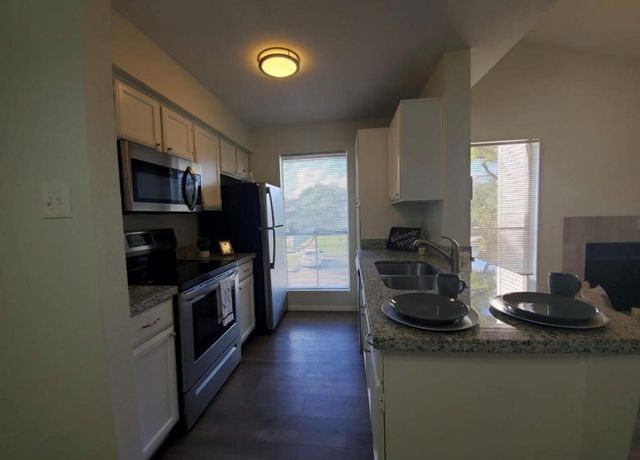 3900 Woodchase Drive 144, Houston, TX 77042