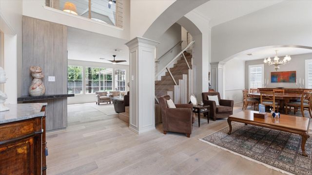 34 Candle Pine Place, The Woodlands, TX 77381