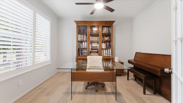 34 Candle Pine Place, The Woodlands, TX 77381