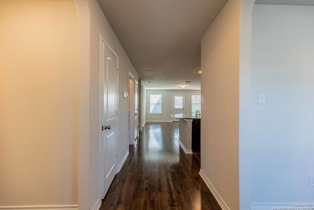 2918 LINDENWOOD RUN, San Antonio, TX 78245