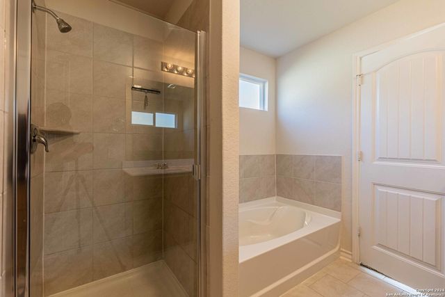 2918 LINDENWOOD RUN, San Antonio, TX 78245