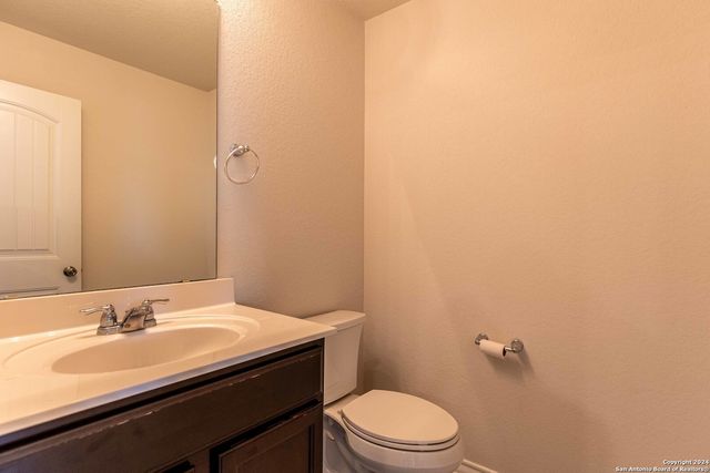 2918 LINDENWOOD RUN, San Antonio, TX 78245