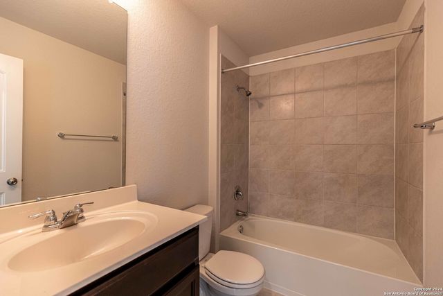 2918 LINDENWOOD RUN, San Antonio, TX 78245