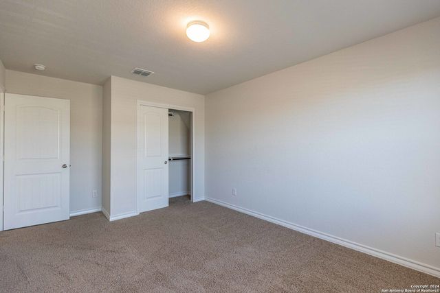 2918 LINDENWOOD RUN, San Antonio, TX 78245