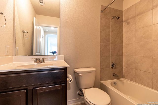 2918 LINDENWOOD RUN, San Antonio, TX 78245