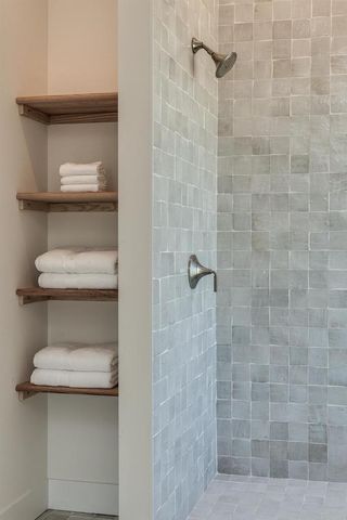 4043 Serenbe Street, Middleton, WI 53562