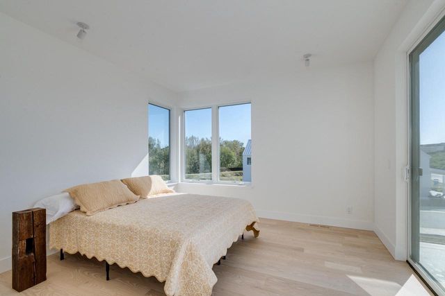 4043 Serenbe Street, Middleton, WI 53562