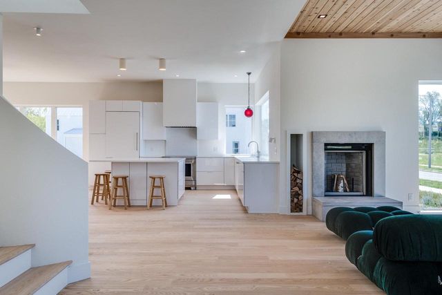 4043 Serenbe Street, Middleton, WI 53562