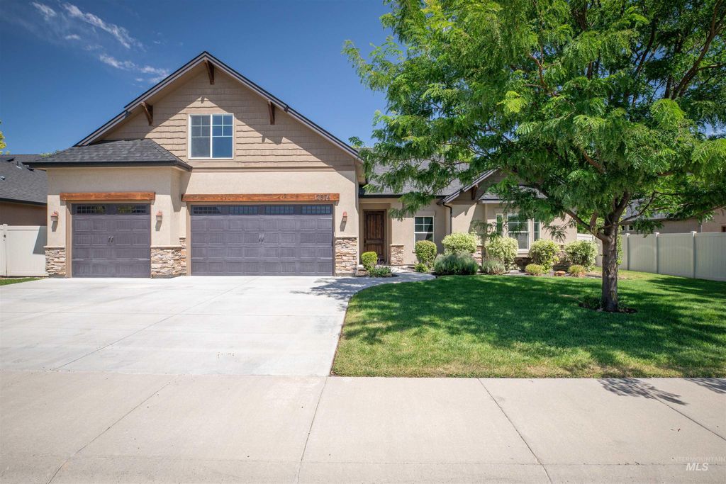 13574 Paoletti St, Caldwell, ID 83607