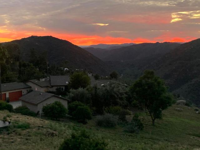 1866 Santa Margarita, Fallbrook, CA 92028