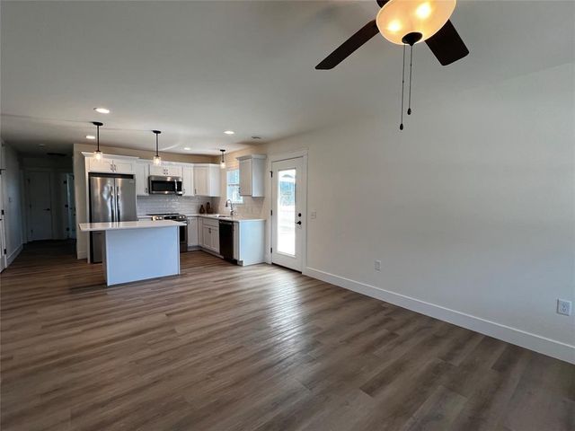 5532 Cottage Lane, Eau Claire, WI 54701