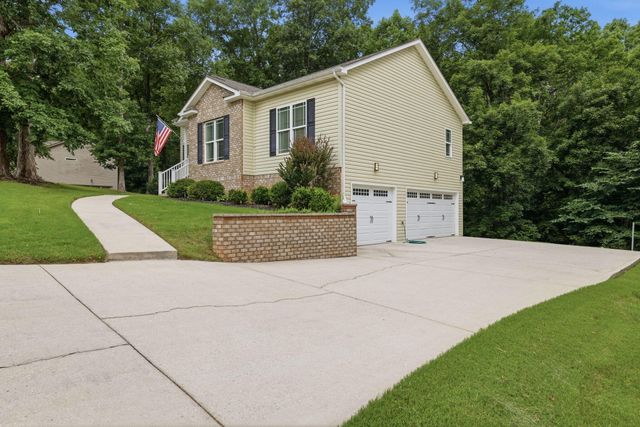 7402 Tiercel Drive, Ooltewah, TN 37363