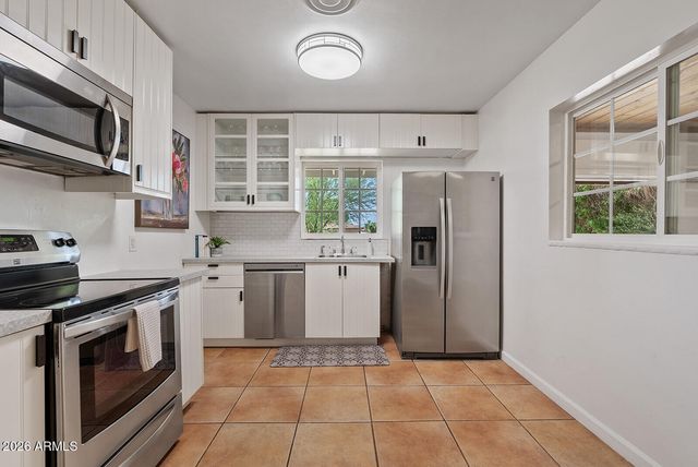 404 E PALM Street, Litchfield Park, AZ 85340