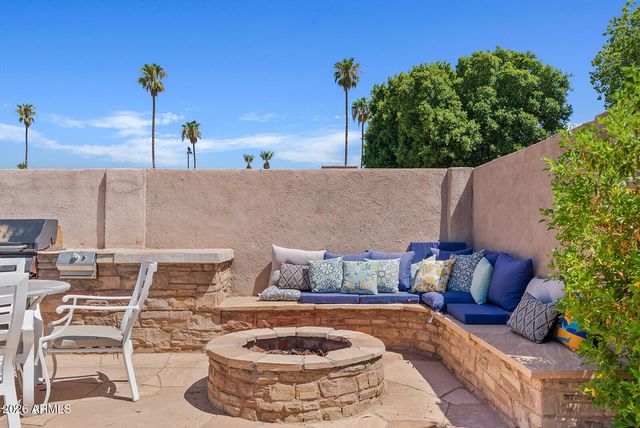 404 E PALM Street, Litchfield Park, AZ 85340