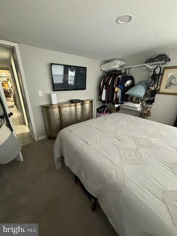 204 KENTUCKY AVE, Williamstown, NJ 08094