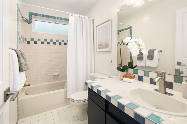 12311 87th Court NE, Kirkland, WA 98034