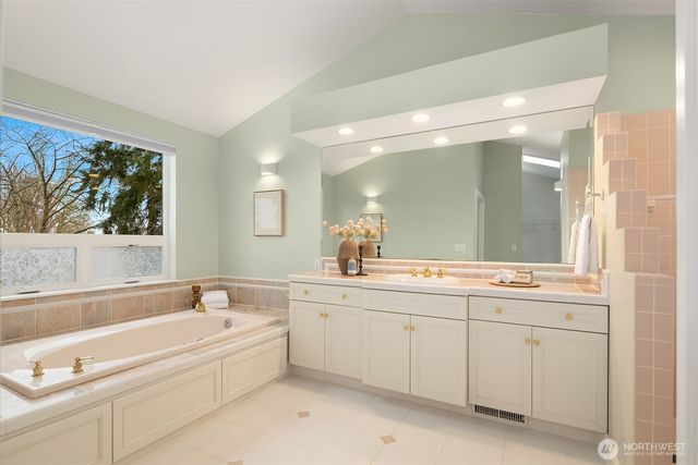 12311 87th Court NE, Kirkland, WA 98034