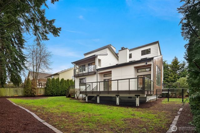 12311 87th Court NE, Kirkland, WA 98034