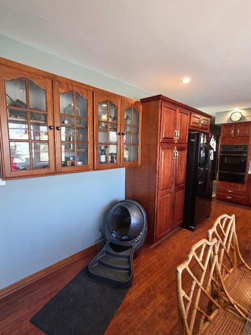 19 Pasadena Drive, Oswego, IL 60543