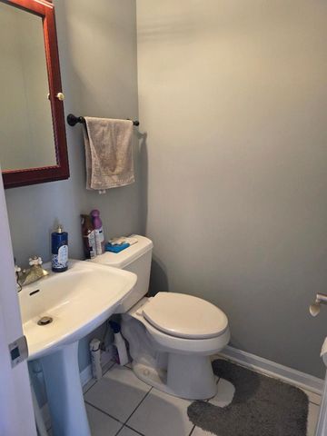 19 Pasadena Drive, Oswego, IL 60543