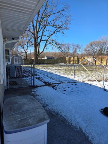 19 Pasadena Drive, Oswego, IL 60543