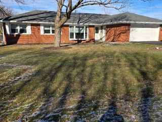 19 Pasadena Drive, Oswego, IL 60543