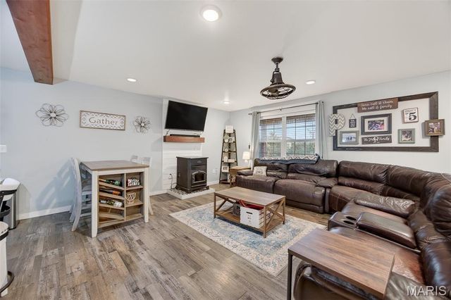 22675 Reporter Road, Waynesville, MO 65583