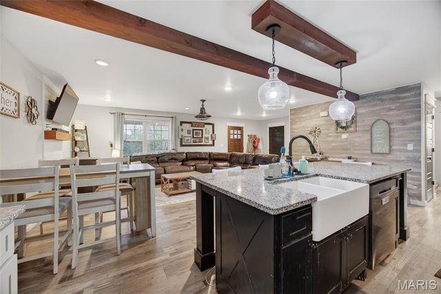 22675 Reporter Road, Waynesville, MO 65583