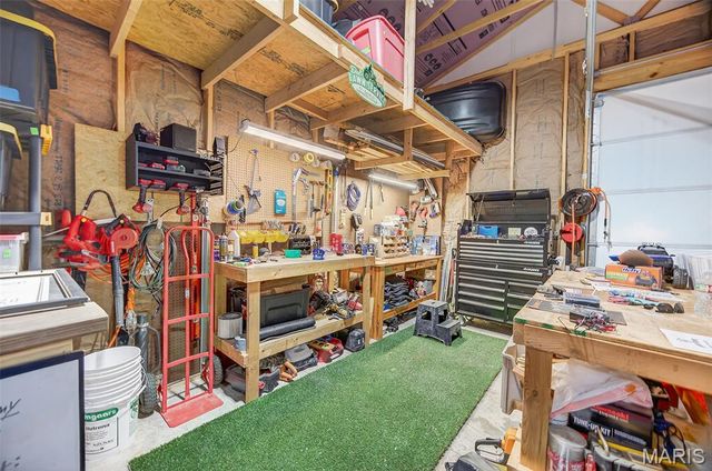 22675 Reporter Road, Waynesville, MO 65583