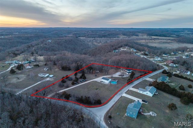 22675 Reporter Road, Waynesville, MO 65583