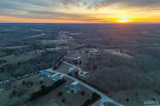 22675 Reporter Road, Waynesville, MO 65583