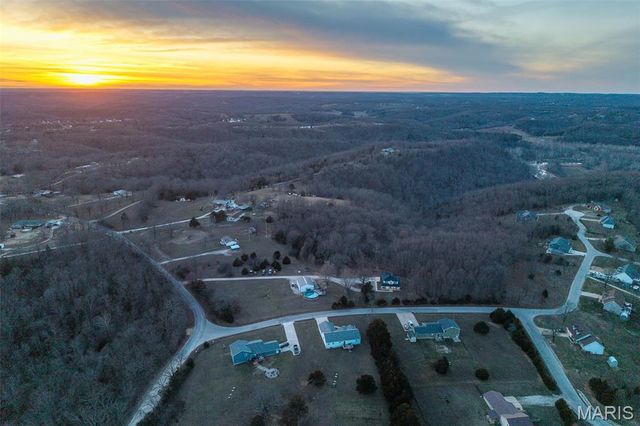 22675 Reporter Road, Waynesville, MO 65583