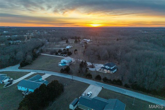 22675 Reporter Road, Waynesville, MO 65583