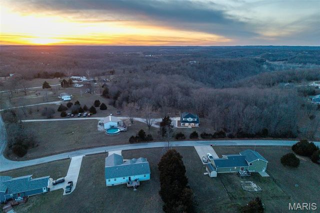 22675 Reporter Road, Waynesville, MO 65583