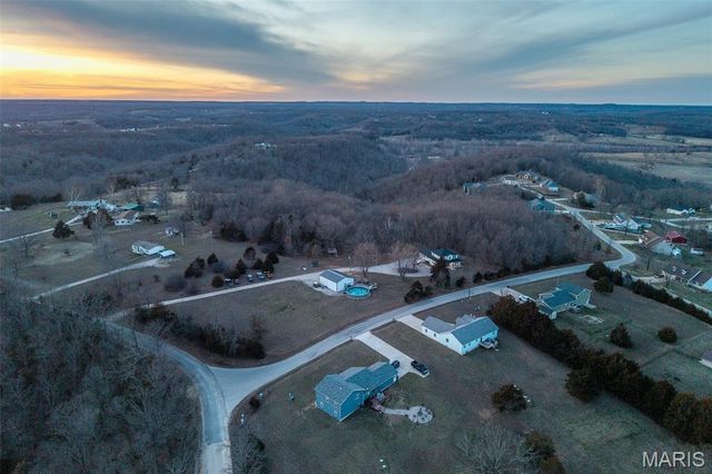 22675 Reporter Road, Waynesville, MO 65583