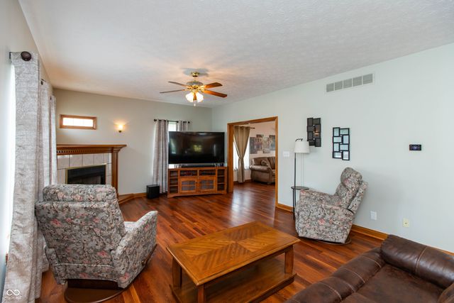 2178 Russet Court, Plainfield, IN 46168