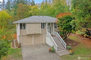 10211 NE Roberts Road, Bainbridge Island, WA 98110