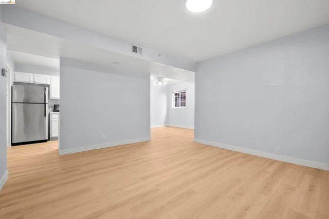 580 Canyon Oaks D, Oakland, CA 94605